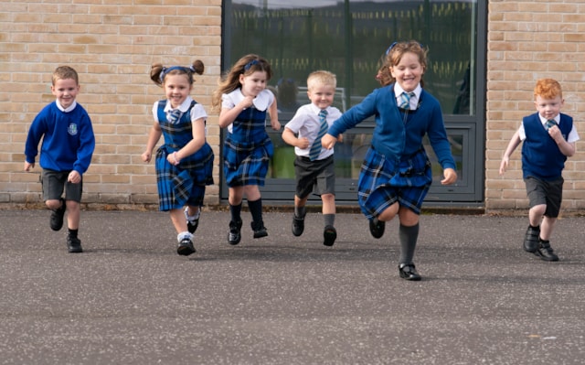 First day excitement for children starting school in Renfrewshire