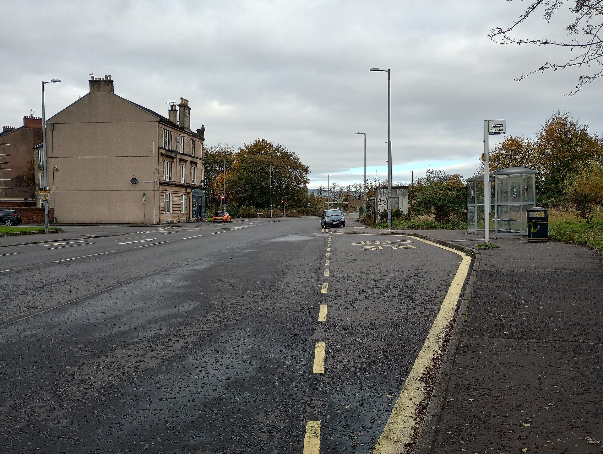 Renfrew flood: gym owner calls for compensation as crews work on Ferry Road barrier