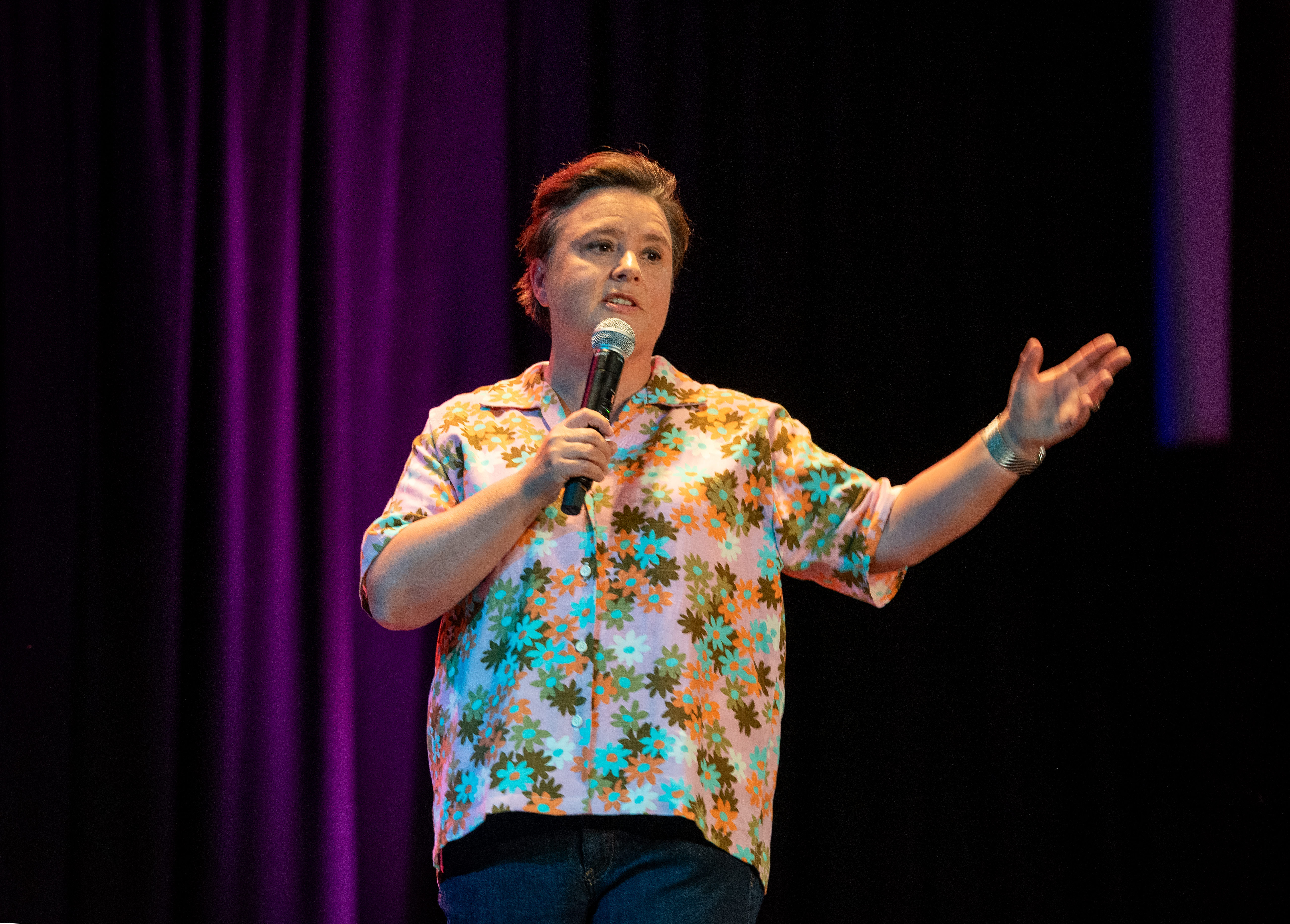 Paisley Comedy Festival Draws Hundreds Over Four Days