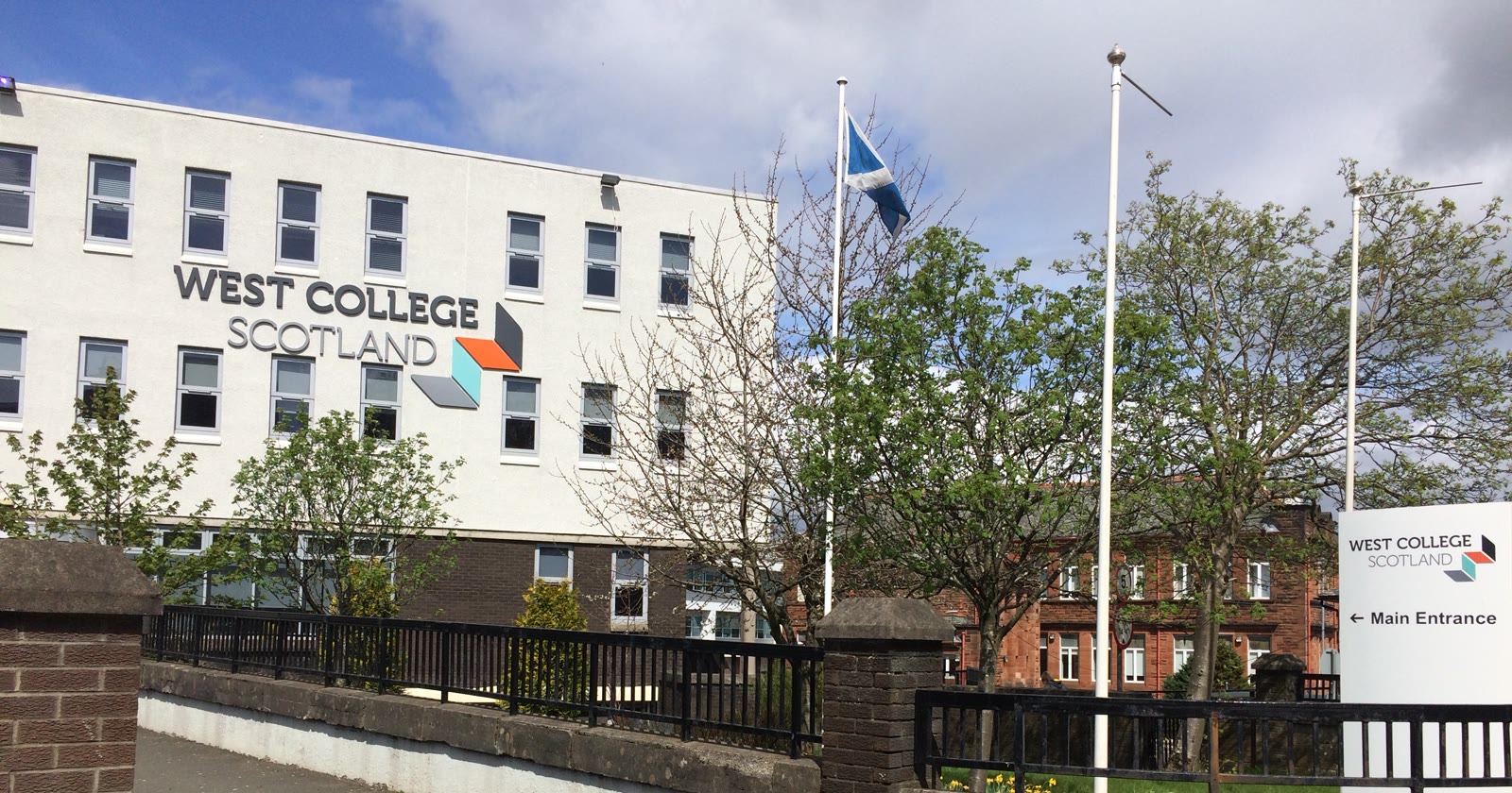 West College Scotland Paisley Campus on Renfrew Road