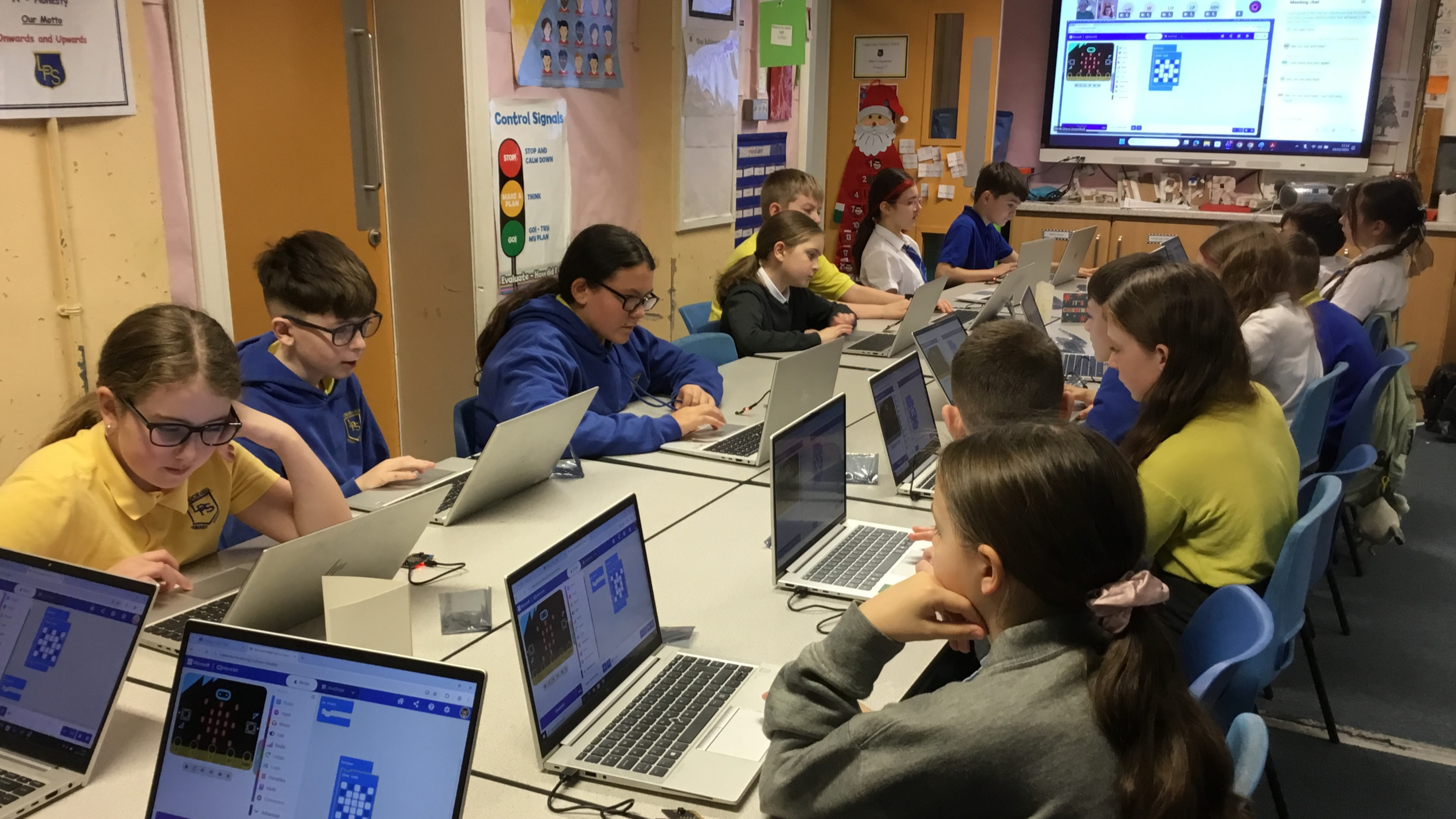 Paisley primary school celebrates double digital award